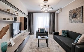 Chanttal Luxury - Fountain